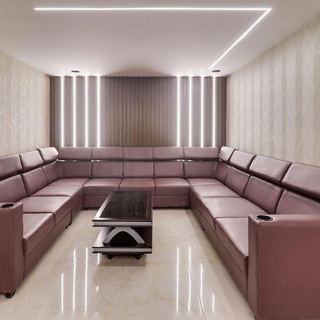 Super Collection O Manu Hotel Бангалор Екстериор снимка